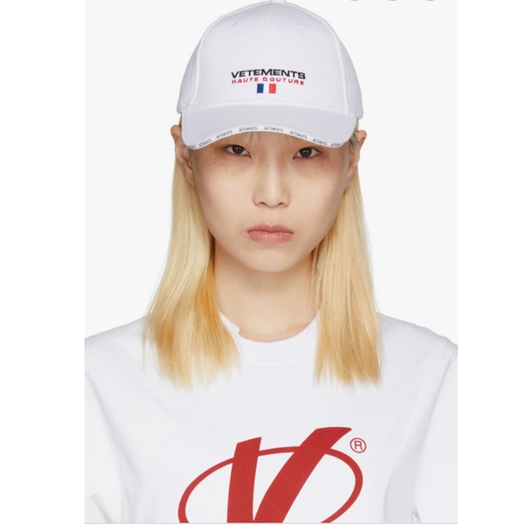 Vetements Other - VETEMENTS
Embroidered Cotton-twill Baseball Cap